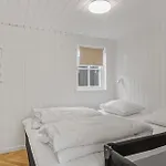 2 Bedroom Lovely In *