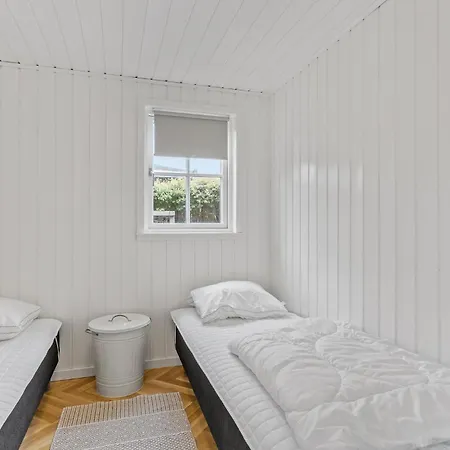 2 Bedroom Lovely In 別荘 *